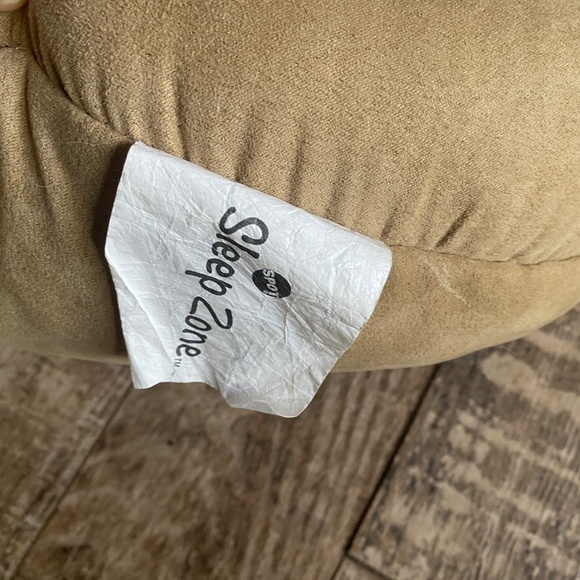 Pet Sleep Zone Cuddle Cave Tan 22 inch Plush Faux Suede Pet Bed - Picture 3 of 5